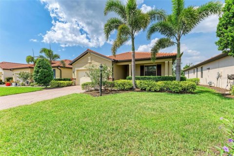 House in Bradenton, Florida 3 bedrooms, 170.94 sq.m. № 1793217 - photo 7