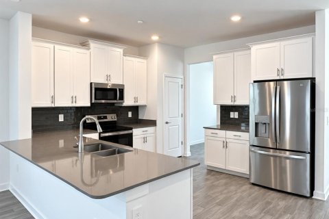 Villa ou maison à louer à Orlando, Floride: 3 chambres, 191.01 m2 № 2391049 - photo 10