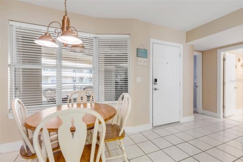 Condominio en venta en Ponce Inlet, Florida, 3 dormitorios, 191.84 m2 № 2358108 - foto 13