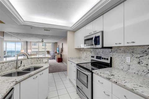 Condominio en venta en Ponce Inlet, Florida, 3 dormitorios, 191.84 m2 № 2358108 - foto 15