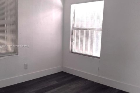 Снять в аренду виллу или дом в Опа-Локка, Флорида 2 спальни, 116.41м2, № 2058708 - фото 5