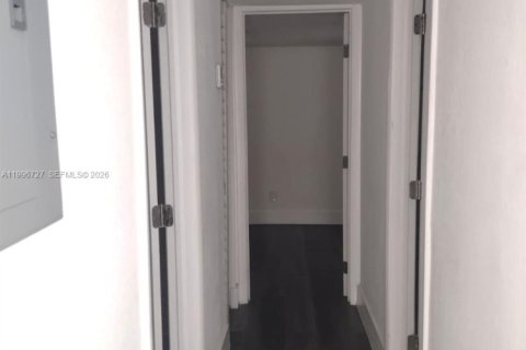 Снять в аренду виллу или дом в Опа-Локка, Флорида 2 спальни, 116.41м2, № 2058708 - фото 7