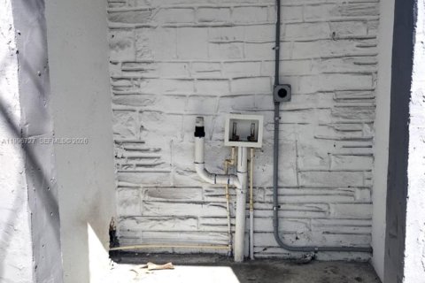 Снять в аренду виллу или дом в Опа-Локка, Флорида 2 спальни, 116.41м2, № 2058708 - фото 8