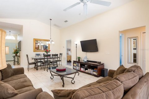 Casa en alquiler en Davenport, Florida, 5 dormitorios, 156.08 m2 № 1786250 - foto 9