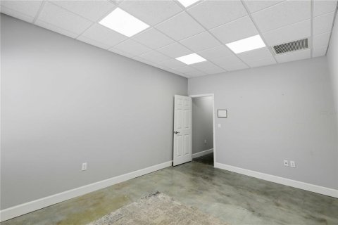 Commercial property in Ocala, Florida 211.26 sq.m. № 2098841 - photo 18