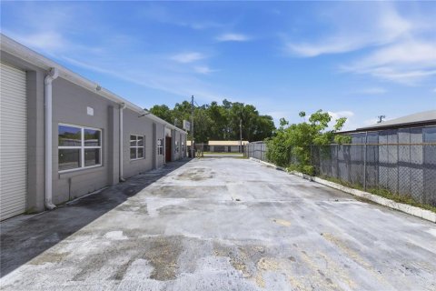 Commercial property in Ocala, Florida 211.26 sq.m. № 2098841 - photo 10
