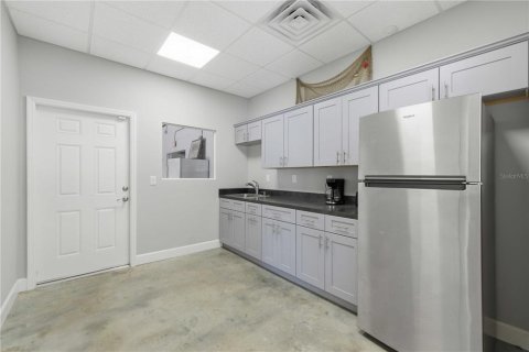Commercial property in Ocala, Florida 211.26 sq.m. № 2098841 - photo 16