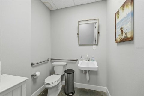 Commercial property in Ocala, Florida 211.26 sq.m. № 2098841 - photo 22