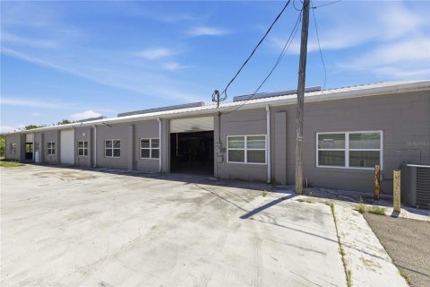 Commercial property in Ocala, Florida 211.26 sq.m. № 2098841 - photo 3