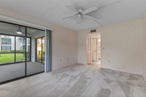 Copropriété à vendre à Sarasota, Floride: 2 chambres, 91.32 m2 № 1907655 - photo 15