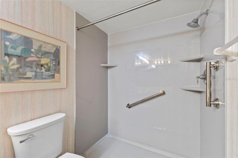 Copropriété à vendre à Sarasota, Floride: 2 chambres, 91.32 m2 № 1907655 - photo 19