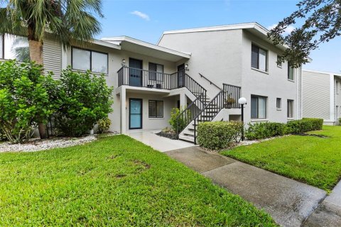 Copropriété à vendre à Sarasota, Floride: 2 chambres, 91.32 m2 № 1907655 - photo 2