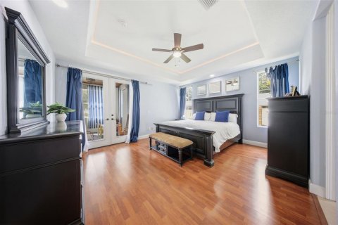 House in Winter Garden, Florida 4 bedrooms, 303.05 sq.m. № 2423874 - photo 16