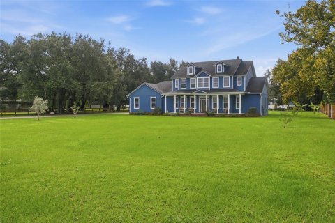 House in Winter Garden, Florida 4 bedrooms, 303.05 sq.m. № 2423874 - photo 4