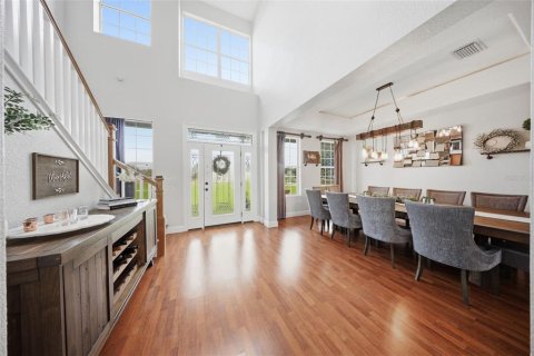 House in Winter Garden, Florida 4 bedrooms, 303.05 sq.m. № 2423874 - photo 7