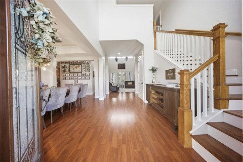 House in Winter Garden, Florida 4 bedrooms, 303.05 sq.m. № 2423874 - photo 6