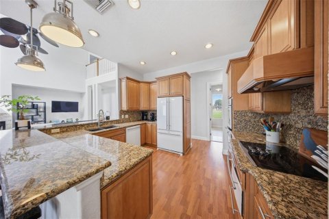 House in Winter Garden, Florida 4 bedrooms, 303.05 sq.m. № 2423874 - photo 11