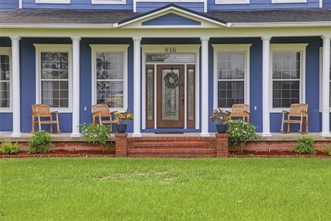 House in Winter Garden, Florida 4 bedrooms, 303.05 sq.m. № 2423874 - photo 5