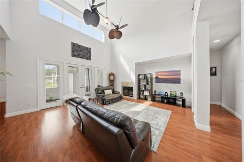 House in Winter Garden, Florida 4 bedrooms, 303.05 sq.m. № 2423874 - photo 30