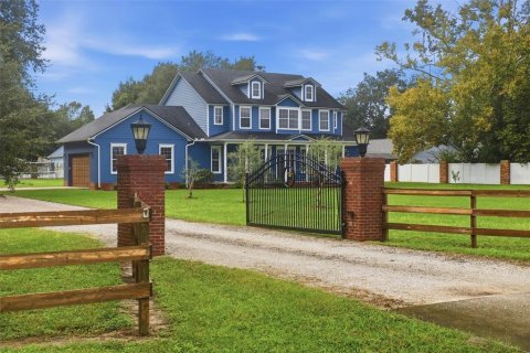 House in Winter Garden, Florida 4 bedrooms, 303.05 sq.m. № 2423874