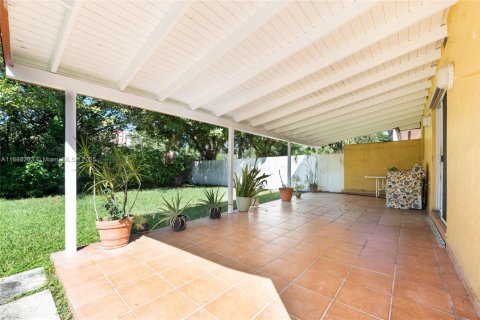 Купить виллу или дом в Майами, Флорида 2 спальни, 106.37м2, № 1942621 - фото 14