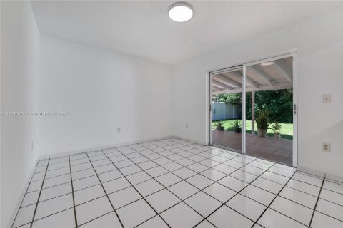 Купить виллу или дом в Майами, Флорида 2 спальни, 106.37м2, № 1942621 - фото 9