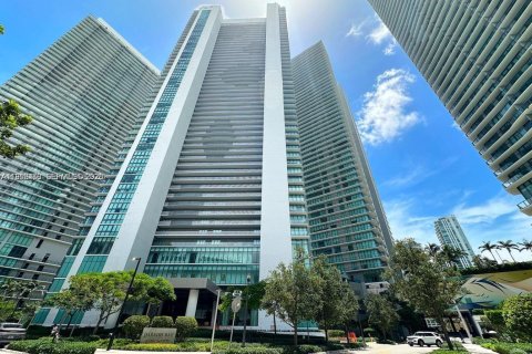 Condominio en Miami, Florida, 4 dormitorios  № 2025132