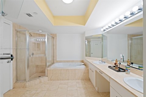 Apartment in Aventura, Florida 2 bedrooms, 140.28 sq.m. № 1951074 - photo 17
