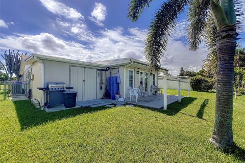 House in Holiday, Florida 2 bedrooms, 136.57 sq.m. № 1887049 - photo 30