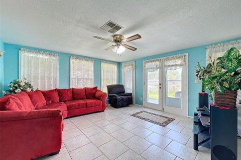 House in Holiday, Florida 2 bedrooms, 136.57 sq.m. № 1887049 - photo 16