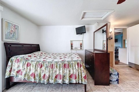 House in Holiday, Florida 2 bedrooms, 136.57 sq.m. № 1887049 - photo 27