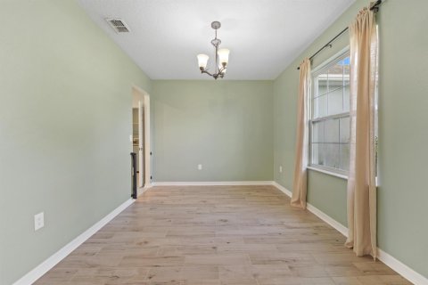 Villa ou maison à vendre à Port St. Lucie, Floride: 3 chambres, 174.01 m2 № 2417583 - photo 4