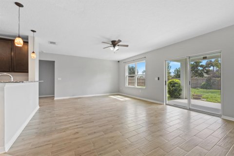 Villa ou maison à vendre à Port St. Lucie, Floride: 3 chambres, 174.01 m2 № 2417583 - photo 8