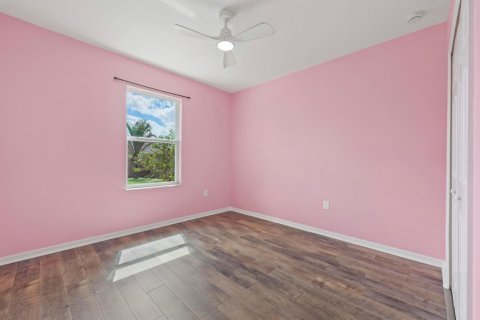 Villa ou maison à vendre à Port St. Lucie, Floride: 3 chambres, 174.01 m2 № 2417583 - photo 21