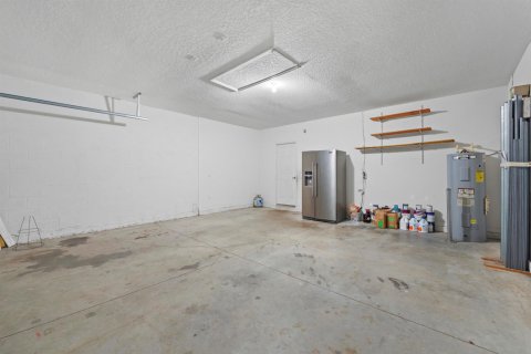Villa ou maison à vendre à Port St. Lucie, Floride: 3 chambres, 174.01 m2 № 2417583 - photo 25