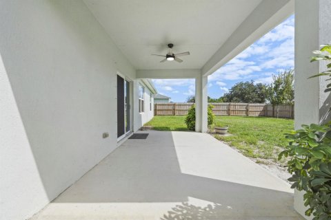 Villa ou maison à vendre à Port St. Lucie, Floride: 3 chambres, 174.01 m2 № 2417583 - photo 28
