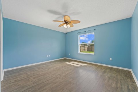 Villa ou maison à vendre à Port St. Lucie, Floride: 3 chambres, 174.01 m2 № 2417583 - photo 15