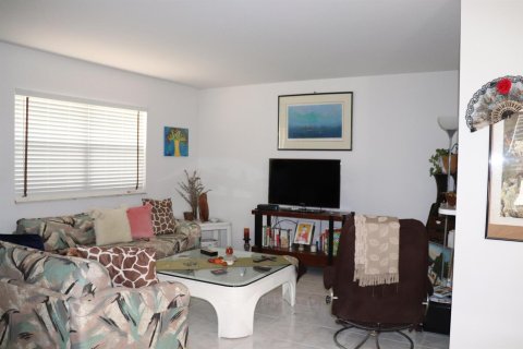 Copropriété à vendre à Delray Beach, Floride: 1 chambre, 66.89 m2 № 2146973 - photo 3