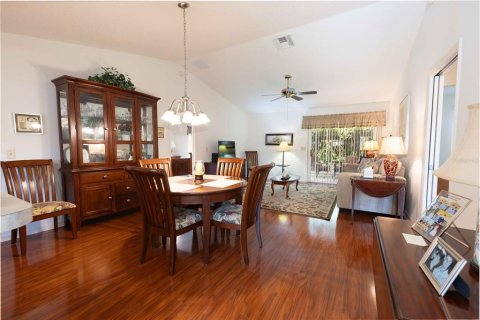 Villa ou maison à vendre à The Villages, Floride: 3 chambres, 115.2 m2 № 1808140 - photo 5