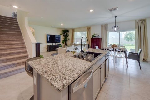House in Wesley Chapel, Florida 5 bedrooms, 242.01 sq.m. № 1854690 - photo 10