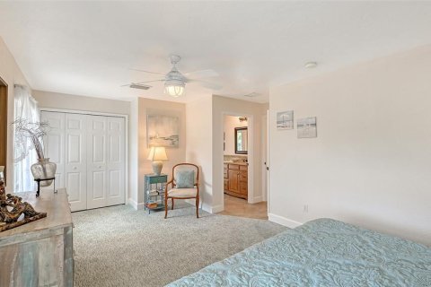 Villa ou maison à vendre à Sarasota, Floride: 3 chambres, 216.83 m2 № 2398736 - photo 25