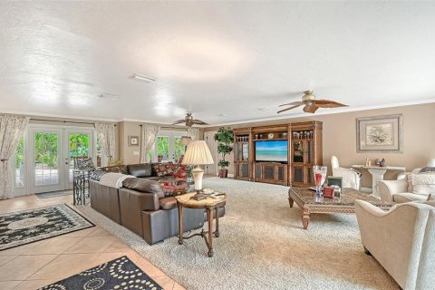Villa ou maison à vendre à Sarasota, Floride: 3 chambres, 216.83 m2 № 2398736 - photo 7