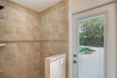 Villa ou maison à vendre à Sarasota, Floride: 3 chambres, 216.83 m2 № 2398736 - photo 27