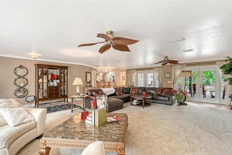Villa ou maison à vendre à Sarasota, Floride: 3 chambres, 216.83 m2 № 2398736 - photo 9