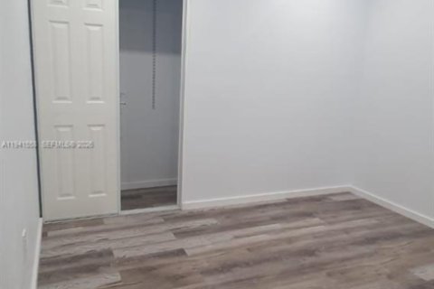 Commercial property in Homestead, Florida 1 bedroom, 55.74 sq.m. № 1998995 - photo 5