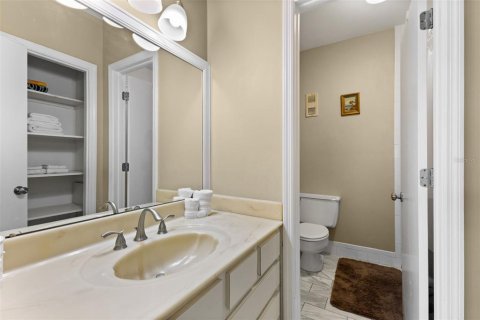 Condo in Indian Rocks Beach, Florida, 2 bedrooms  № 1879505 - photo 21