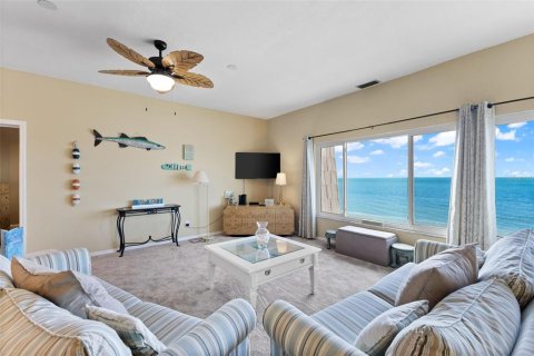 Condo in Indian Rocks Beach, Florida, 2 bedrooms  № 1879505 - photo 4