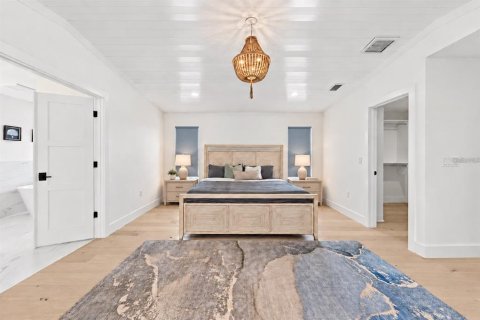 Casa en venta en Sarasota, Florida, 5 dormitorios, 281.68 m2 № 2385694 - foto 27