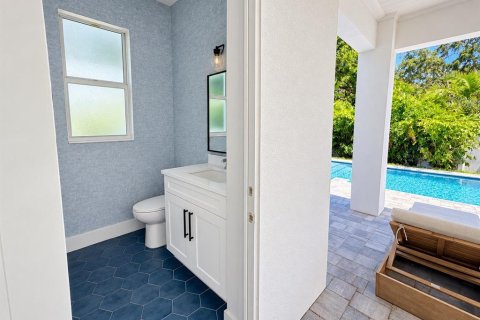 Casa en venta en Sarasota, Florida, 5 dormitorios, 281.68 m2 № 2385694 - foto 15