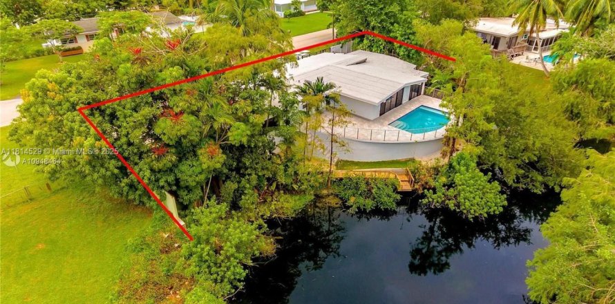 Villa ou maison à Miami, Floride 3 chambres, 172.43 m2 № 1762973